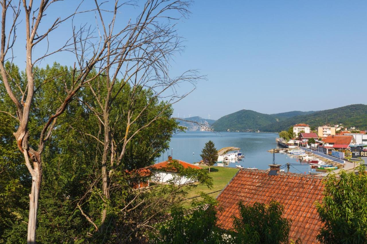 Apartmani Porto Golubac Exterior photo